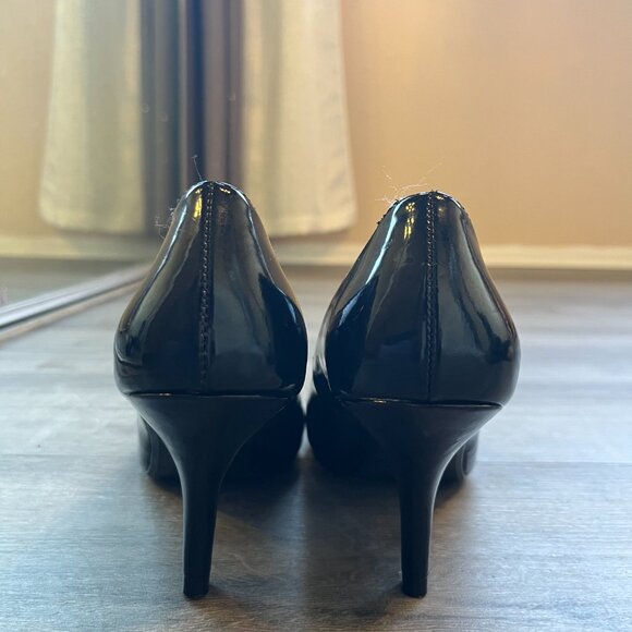 Classified Black Patent Heels – Size 8 - Picture 3 of 5